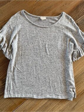 Light Gray Short Sleeve Ruffle Top